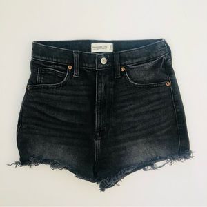Abercrombie & Fitch Ultra High Rise Mom Shorts
